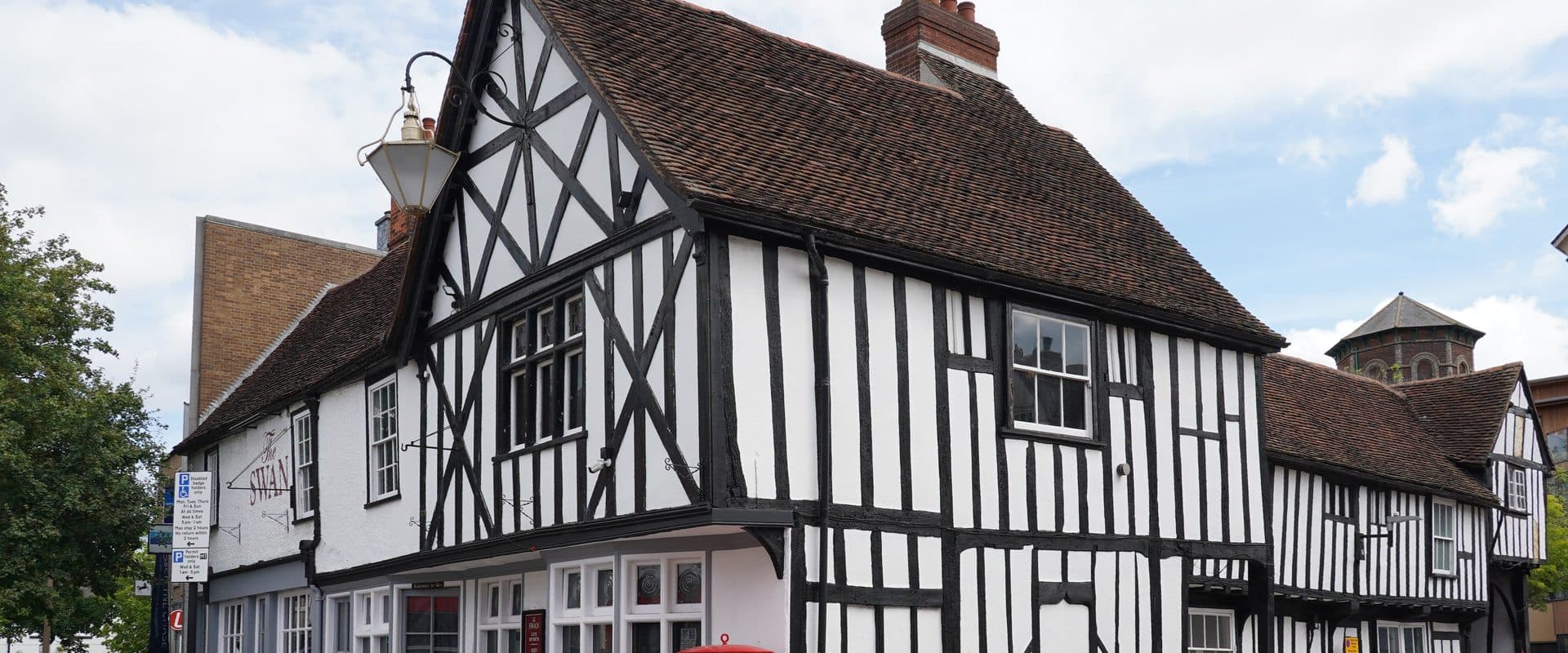 The Swan public house on Bank Street in Braintree town centre