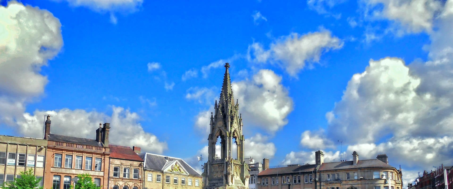 Mansfield Market Place on a bright morning, with the Bentinck Memorial at its centre