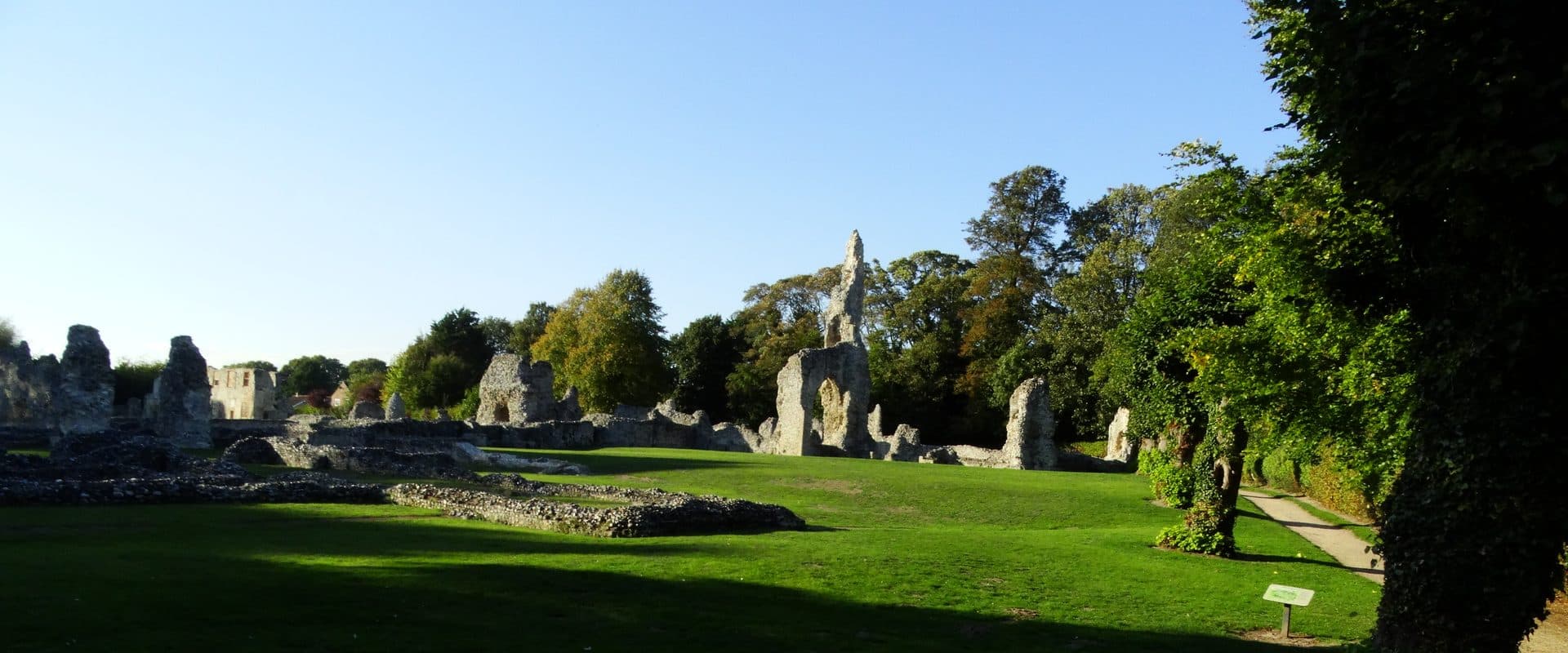 The ruined nave of Thetford Priory, a 12th-century Cluniac monastery